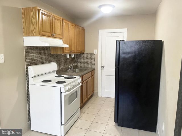1828 N 52ND STREET, Philadelphia, PA 19131
