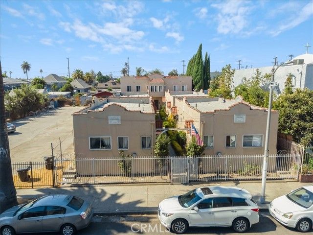 424 E 20th Street, Los Angeles, CA 90011