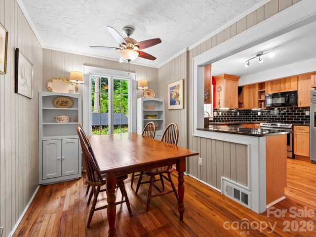 84 Arthur Road, Asheville, NC 28806