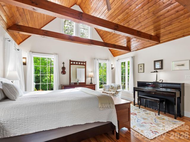84 Arthur Road, Asheville, NC 28806
