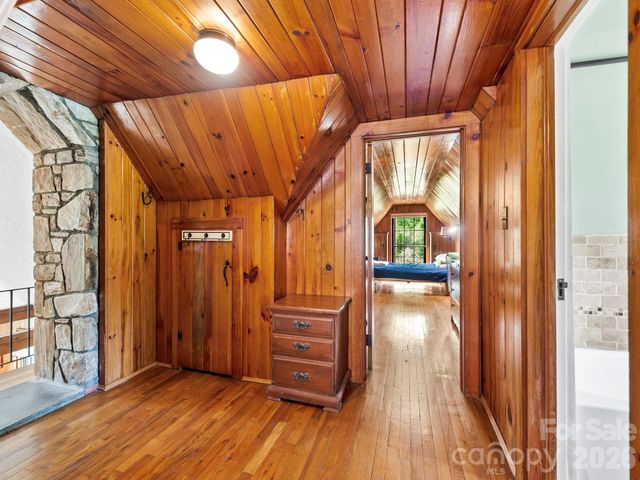 84 Arthur Road, Asheville, NC 28806