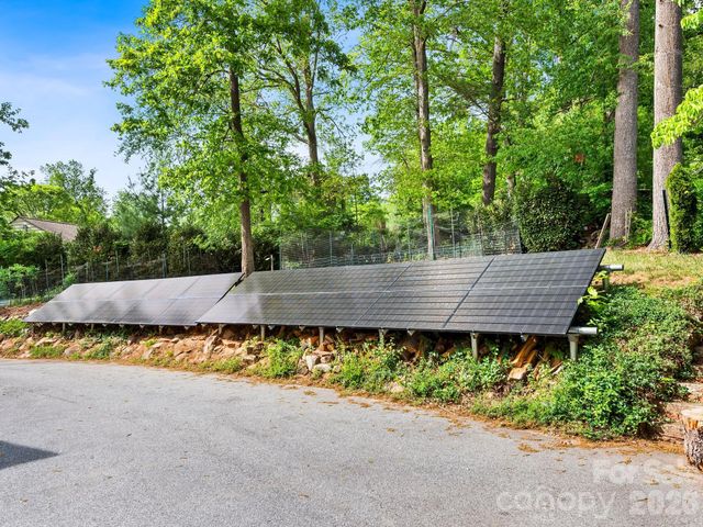 84 Arthur Road, Asheville, NC 28806