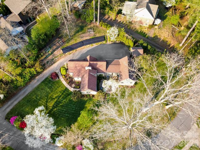 84 Arthur Road, Asheville, NC 28806