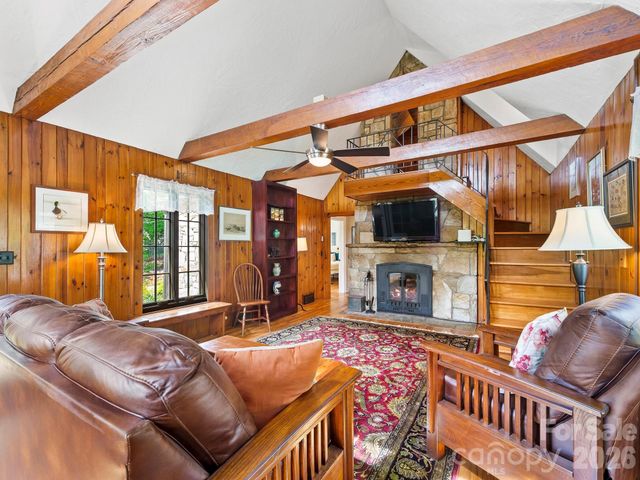 84 Arthur Road, Asheville, NC 28806