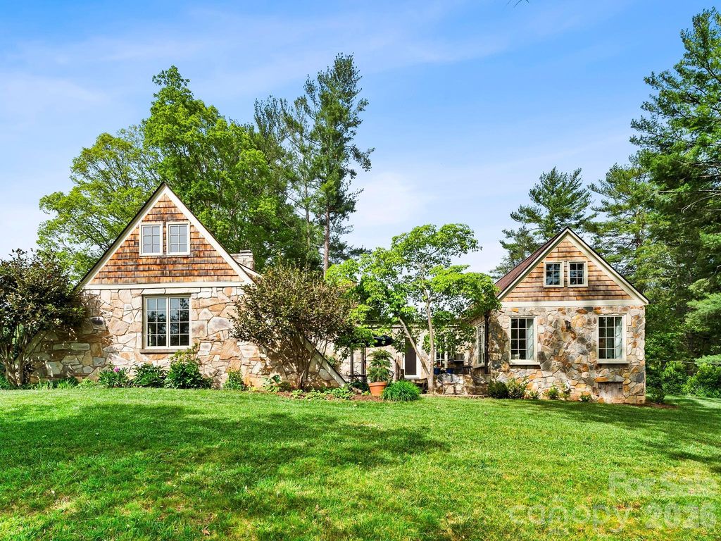 84 Arthur Road, Asheville, NC 28806