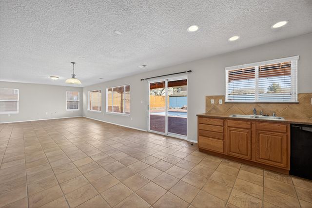 1287 Carrizo Street NW, Los Lunas, NM 87031