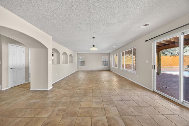 1287 Carrizo Street NW, Los Lunas, NM 87031