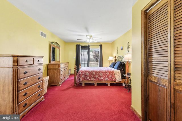 24 MAPLE DRIVE, Mechanicsburg, PA 17050