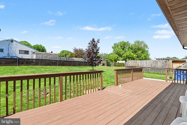24 MAPLE DRIVE, Mechanicsburg, PA 17050