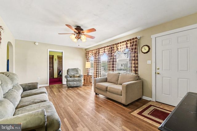 24 MAPLE DRIVE, Mechanicsburg, PA 17050