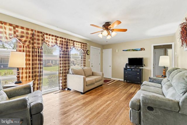 24 MAPLE DRIVE, Mechanicsburg, PA 17050