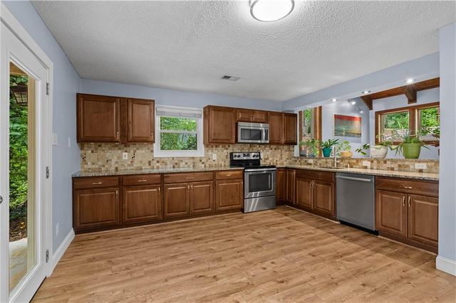 2802 Field Creek Court NE, Marietta, GA 30062