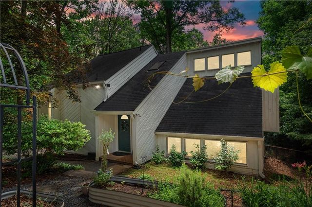 2802 Field Creek Court NE, Marietta, GA 30062