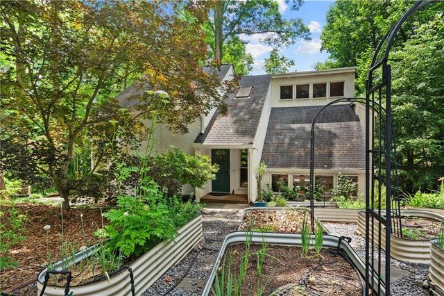 2802 Field Creek Court NE, Marietta, GA 30062