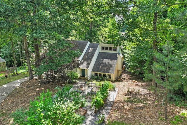 2802 Field Creek Court NE, Marietta, GA 30062
