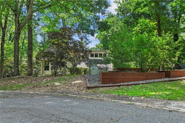 2802 Field Creek Court NE, Marietta, GA 30062