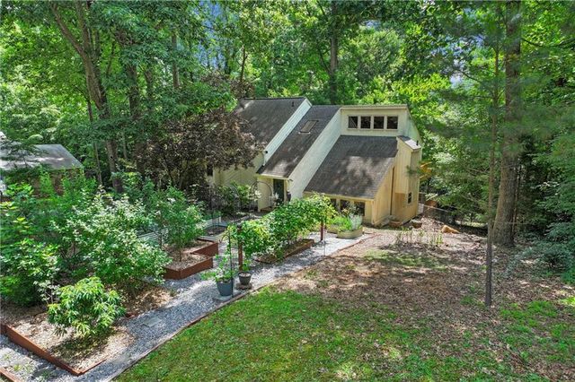 2802 Field Creek Court NE, Marietta, GA 30062