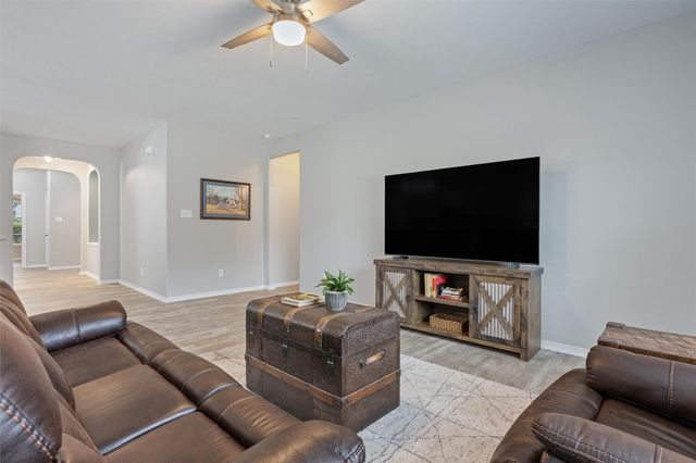 2815 Bay Springs View, Richmond, TX 77406
