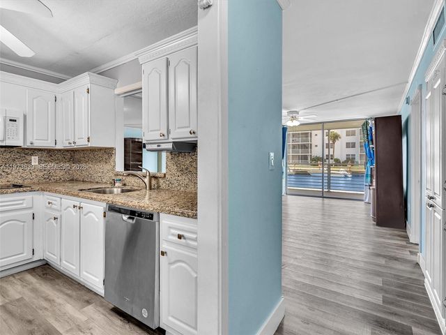 3600 NE 170th St 102, North Miami Beach, FL 33160