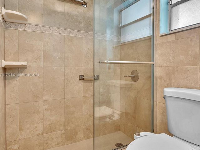 3600 NE 170th St 102, North Miami Beach, FL 33160