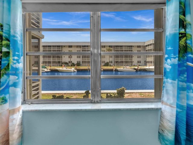 3600 NE 170th St 102, North Miami Beach, FL 33160