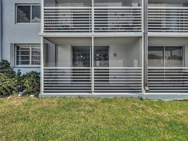 3600 NE 170th St 102, North Miami Beach, FL 33160