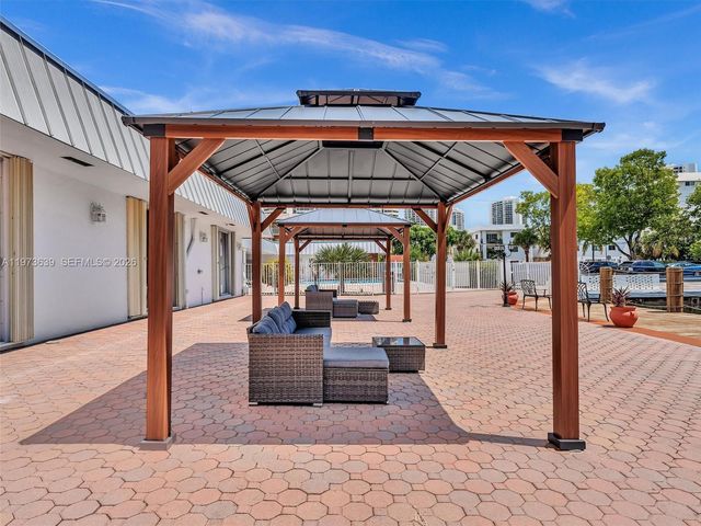 3600 NE 170th St 102, North Miami Beach, FL 33160