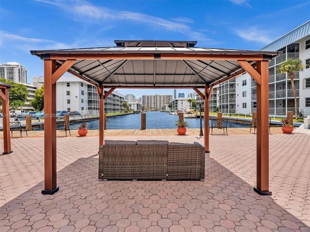 3600 NE 170th St 102, North Miami Beach, FL 33160