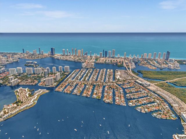 3600 NE 170th St 102, North Miami Beach, FL 33160