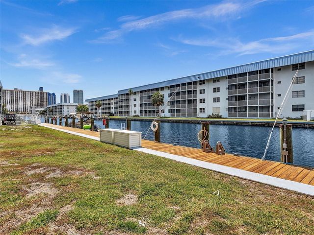 3600 NE 170th St 102, North Miami Beach, FL 33160