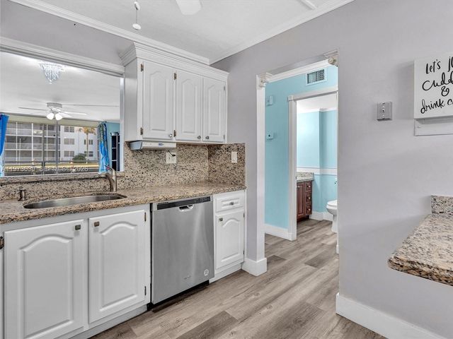 3600 NE 170th St 102, North Miami Beach, FL 33160