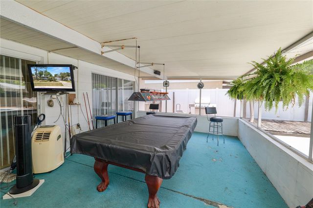 5028 HEADLAND HILLS AVENUE, Tampa, FL 33625