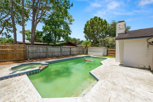 5028 HEADLAND HILLS AVENUE, Tampa, FL 33625