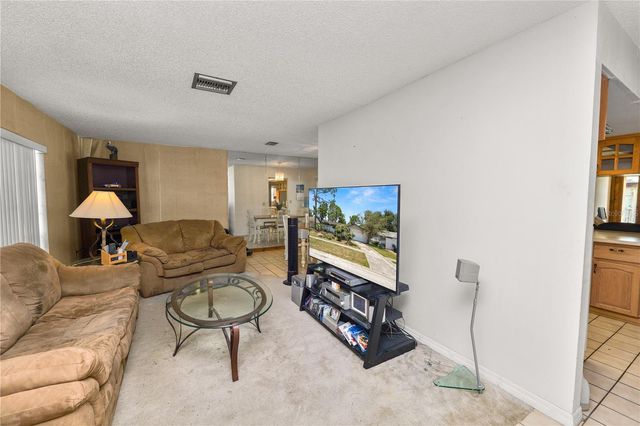 5028 HEADLAND HILLS AVENUE, Tampa, FL 33625