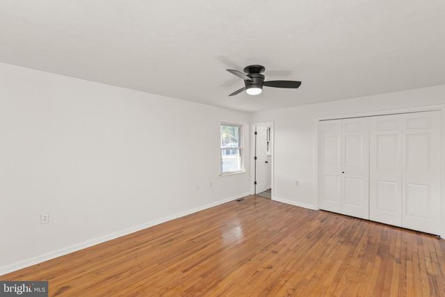 120 AMELIA AVE, Stephens City, VA 22655