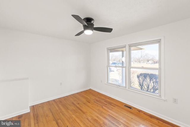 120 AMELIA AVE, Stephens City, VA 22655