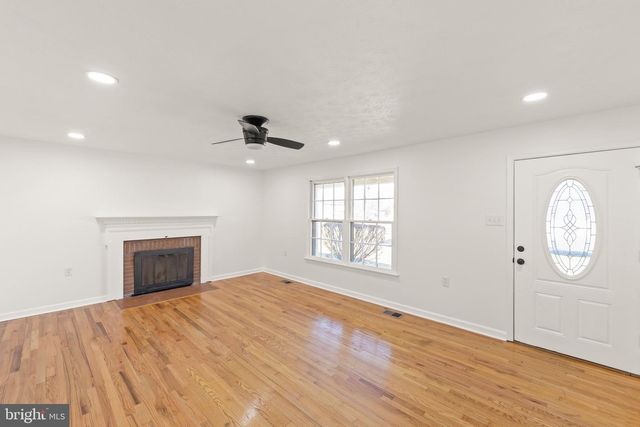 120 AMELIA AVE, Stephens City, VA 22655