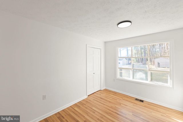 120 AMELIA AVE, Stephens City, VA 22655