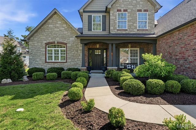 1456 Fawnvalley Court, Des Peres, MO 63131