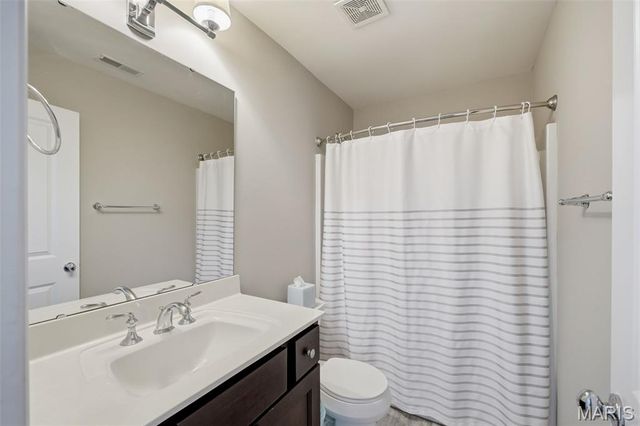 1456 Fawnvalley Court, Des Peres, MO 63131