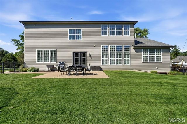 1456 Fawnvalley Court, Des Peres, MO 63131