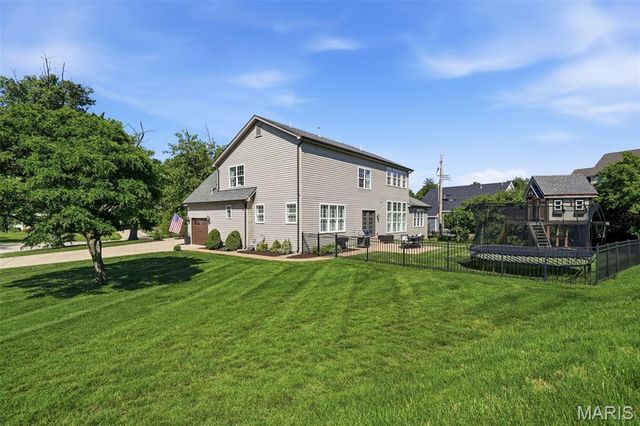 1456 Fawnvalley Court, Des Peres, MO 63131