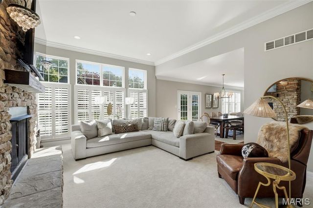 1456 Fawnvalley Court, Des Peres, MO 63131