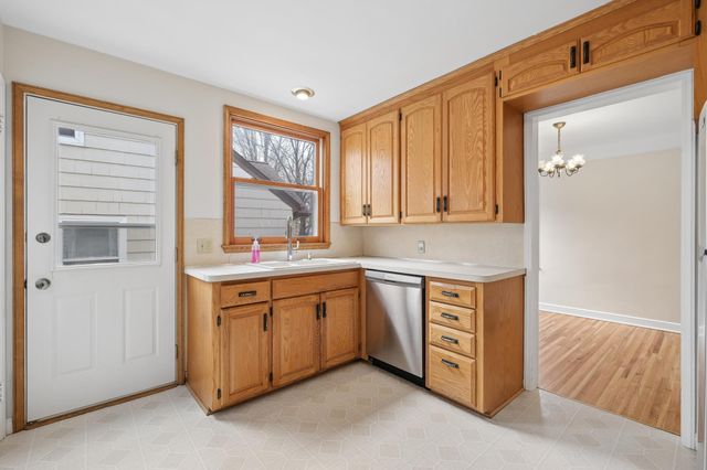 5115 16th Avenue S, Minneapolis, MN 55417