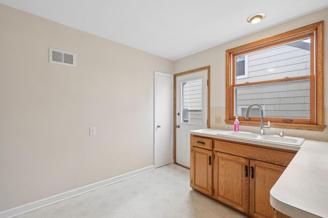 5115 16th Avenue S, Minneapolis, MN 55417