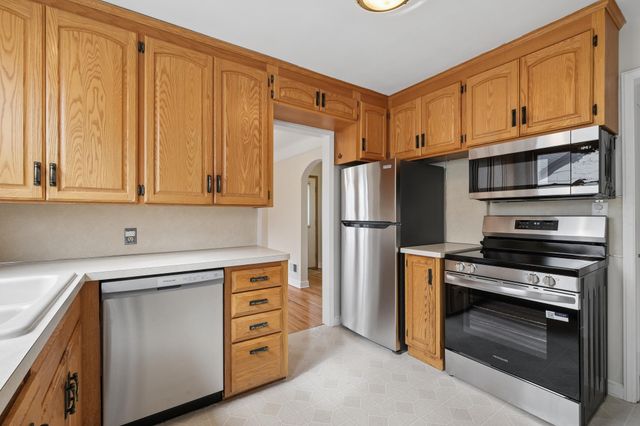 5115 16th Avenue S, Minneapolis, MN 55417