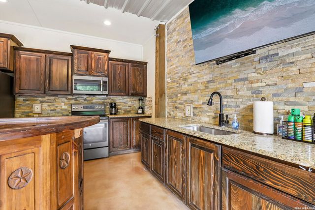 198 River Villas Ct Unit 3, New Braunfels, TX 78132