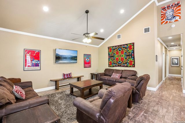 198 River Villas Ct Unit 3, New Braunfels, TX 78132