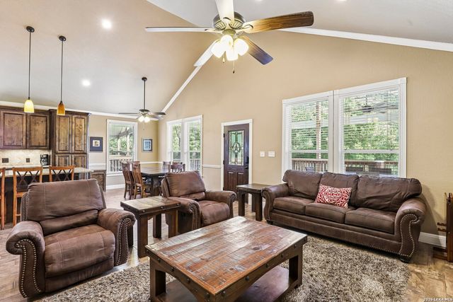 198 River Villas Ct Unit 3, New Braunfels, TX 78132