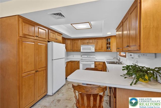 2590 31st Street Southwest, Salisbury Twp, PA 18103
